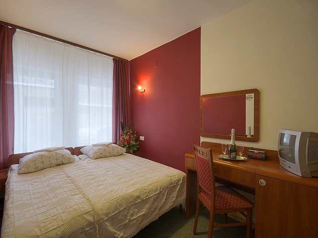 Hotel Delta Kraków Exteriör bild